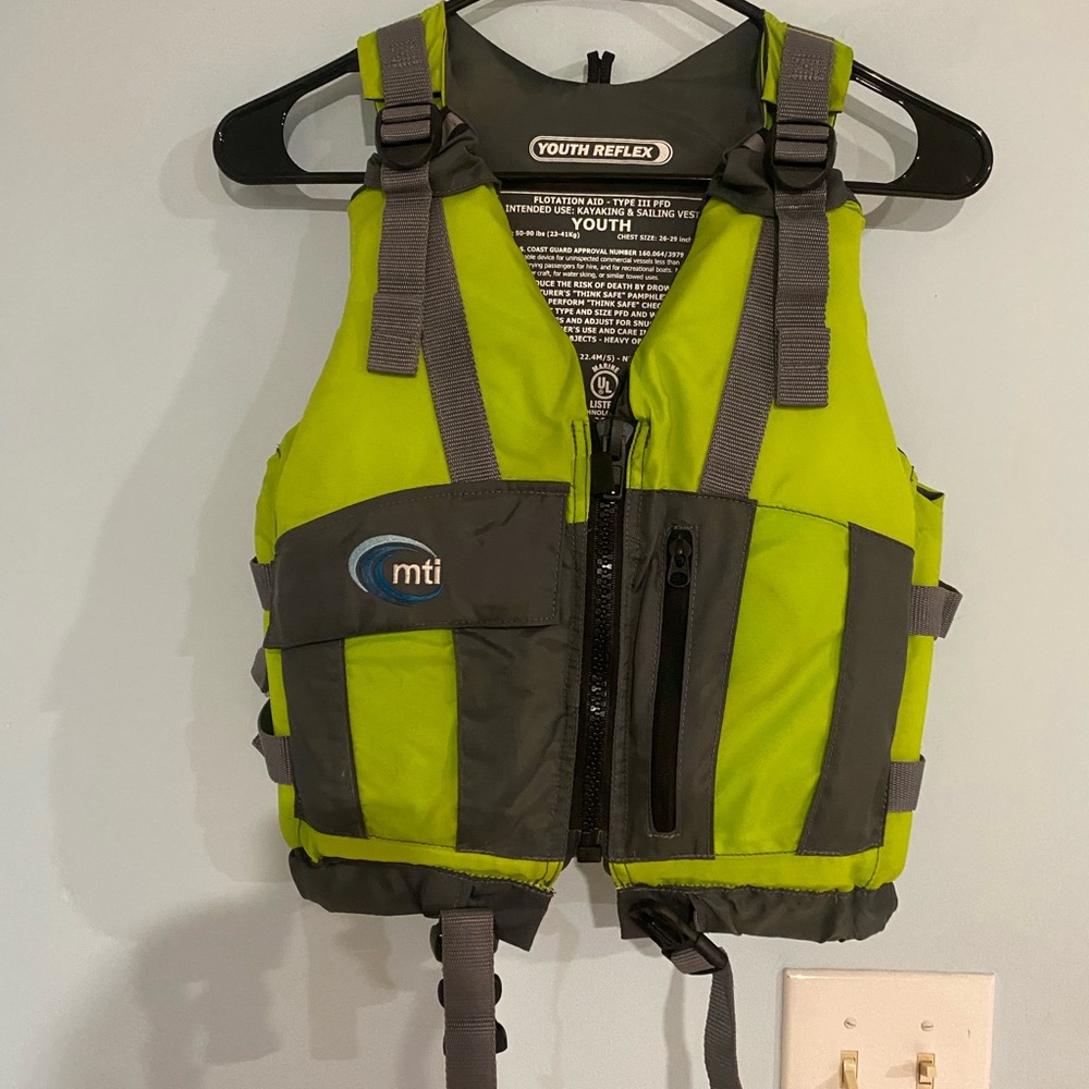 Youth life jacket 50to 90lbs